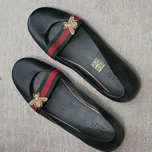Gucci Black Flats